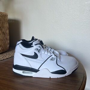 NEW Nike Air Flight ‘89